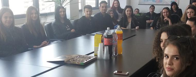 Окръжна прокуратура в Добрич посрещна  ученици от Средното училище „Св. Св. Кирил и Методий“ в Деня на отворените врати