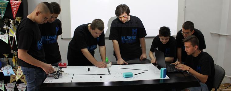 Отборът по роботика на СУ”Л.Каравелов” се готви за първото си състезание (ВИДЕО)