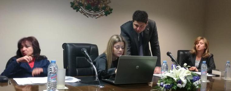 Работодатели поставиха въпроси пред Инспекцията по труда и депутата Даниела Димитрова (ВИДЕО)