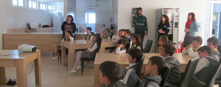 Започнаха заниманията по новия проект на библиотека “Дора Габе” за екологично образование