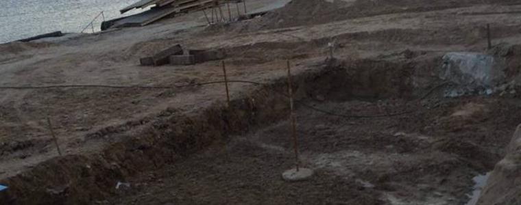 "Преместваем басейн" е причината за големия изкоп на плажа на Каварна