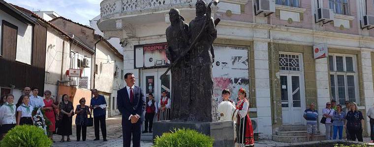 Кметът на Балчик: С азбуката Кирил и Методий завещаха на славяните да бъдат обединени (ВИДЕО)
