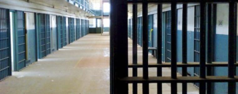 Самоличността на десетки избягали затворници не се обявява, за да не им се нарушават правата 