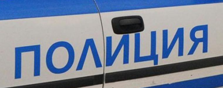 Шофьор от Добрич е в болницата след челен удар в дърво 