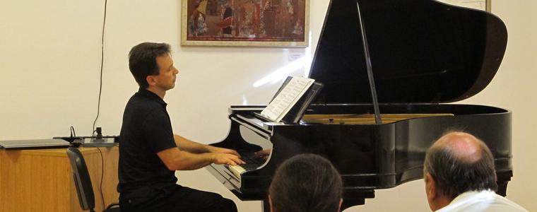 Световно известен пианист свири в Шабла