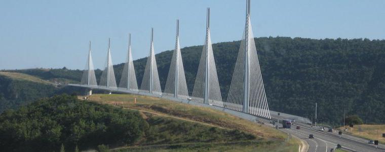 Тревожно: 840 моста във Франция застрашени от срутване  