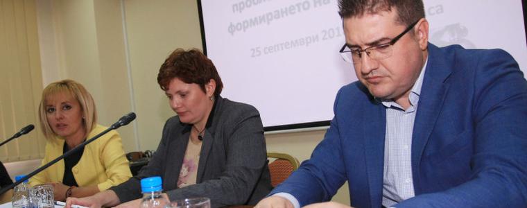 Мая Манолова атакува ВиК таксата „общо потребление“
