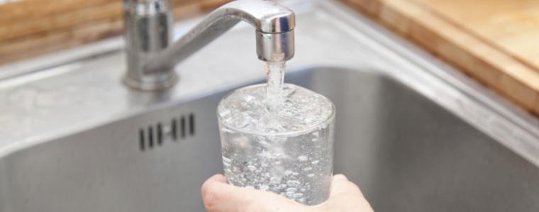 Европарламентът предложи план за увеличаване на използването на чешмяна вода