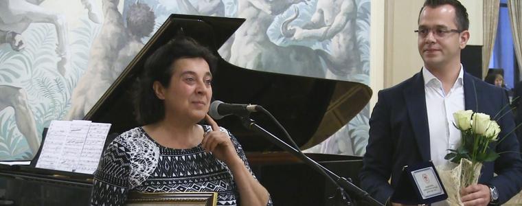 Камелия Кондова получи Националната награда „Дора Габе” (ВИДЕО)