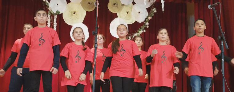 Не на насилието и дрогата – да на танца и песента, казаха учащите от община Добричка (ВИДЕО)