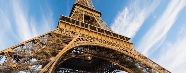 Нови протести на "жълтите жилетки" във Франция и днес, затварят Айфеловата кула