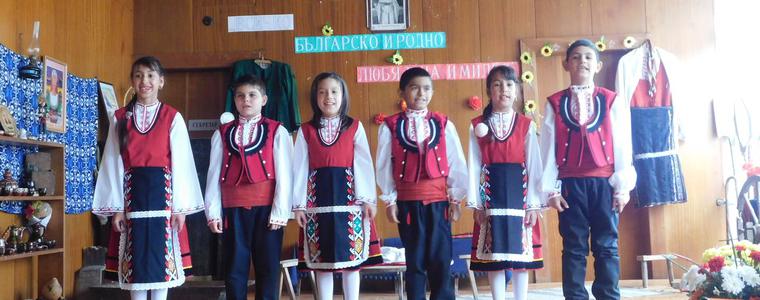 Училището в с. Дуранкулак с концерт за патронния си празник