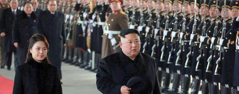 Ким Чен-ун е на посещение в Китай