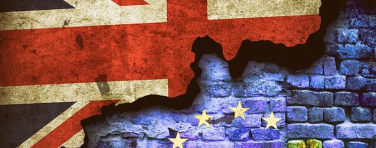 Над 100 евродепутати призовават британците да останат в ЕС