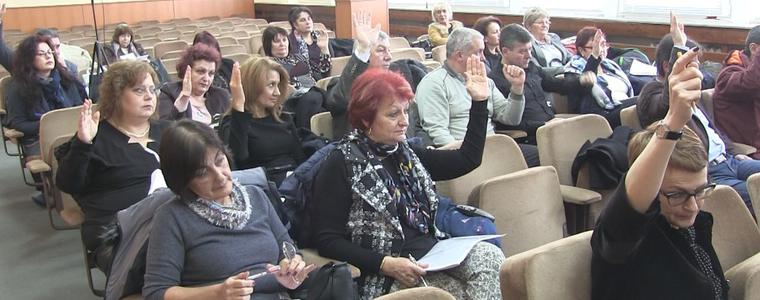 Съкращават 4 паралелки в Добрич. ЕГ „Гео Милев” иска да обучава екскурзоводи (ВИДЕО) 