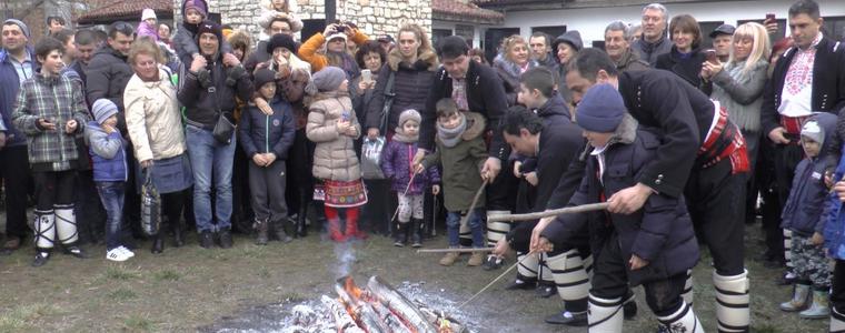  Кукерско шествие и прескачане на огън на Сирни Заговезни в Добрич