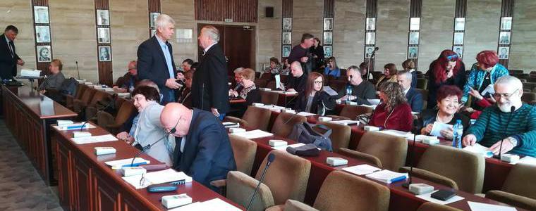 НА ЖИВО: Заседанието на Общинския съвет на Добрич 