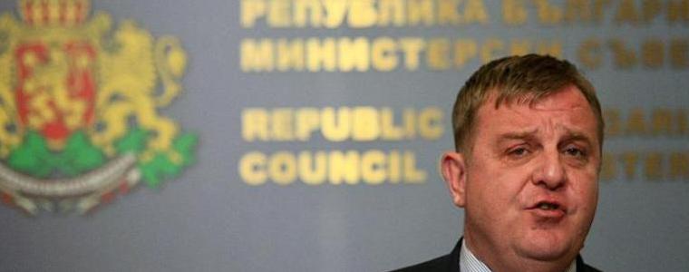 Каракачанов свика извънредно заседание на службите заради напрежението в Габрово