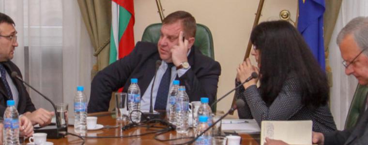Ситуацията в Габрово е овладяна, уверява Каракачанов