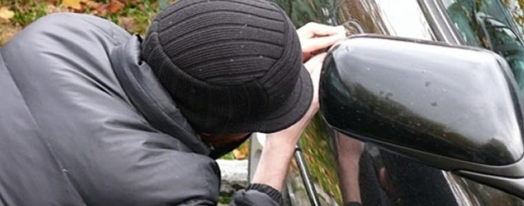 Таблет, принтер и лични вещи са откраднати от лек автомобил в Добрич