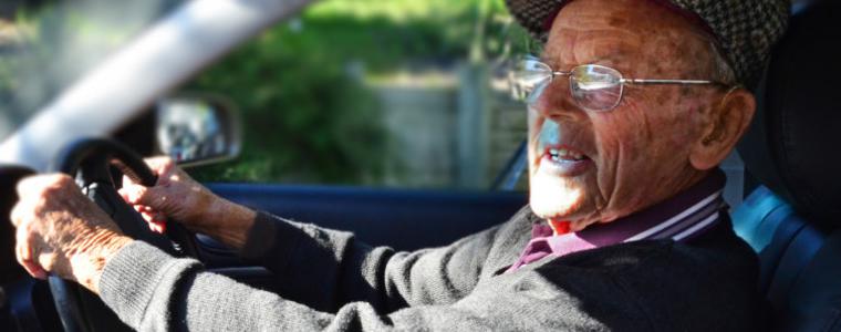 13% от българите над 64-годишна възраст са шофьори