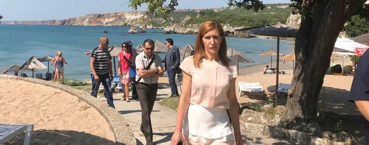 Ангелкова: Масираните проверки по плажовете започват от 1 юни