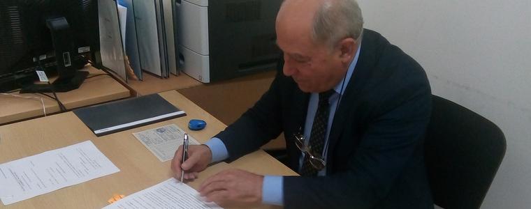 Кметът на община Добричка подписа договор по проекта за ремонт на улици в 9 села