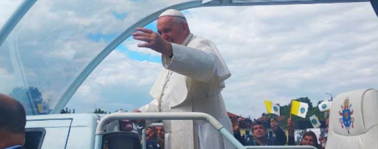 Папа Франциск на посещение в Румъния