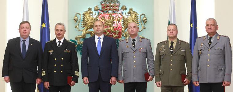 Президентът удостои военни с висше офицерско звание преди 6 май