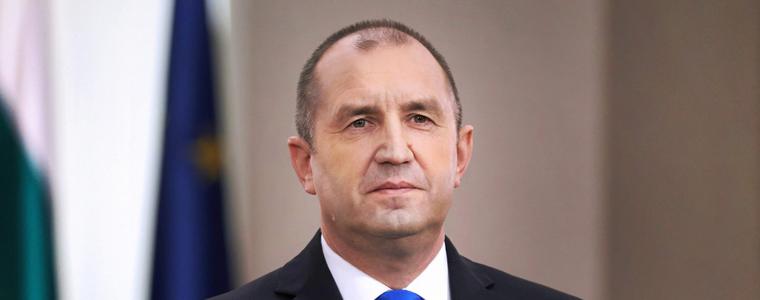 Румен Радев критикува Борисов за кампания с държавни пари