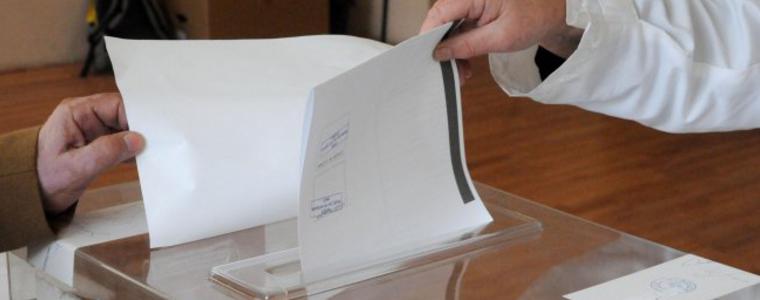 В Районната избирателна комисия разгледаха жалба на "Демократична България"