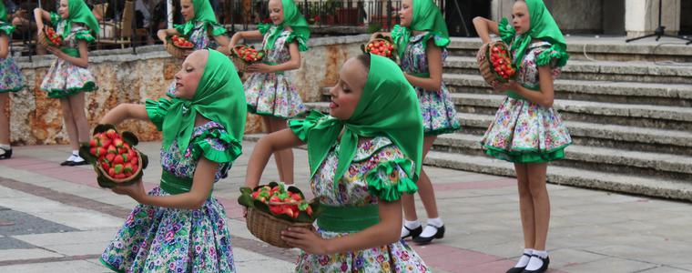 Ансамбъл „Ритмите на века“ закри концертната част на дните на славянската култура в Каварна
