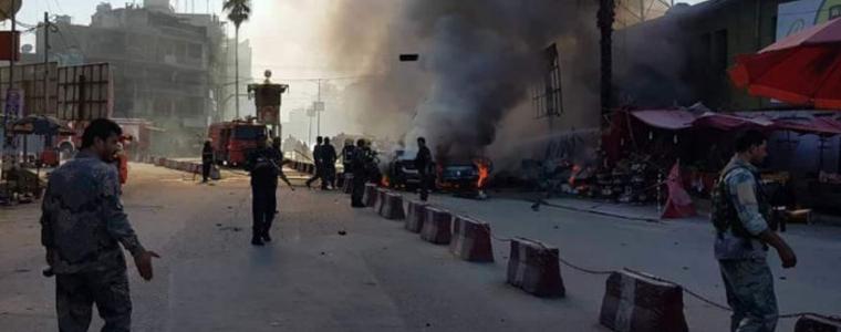 Най-малко 34 души загинаха при експлозия на заложена край пътя бомба в Афганистан