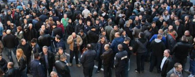 Полицаи излизат на протест заради ниско заплащане на нощния труд