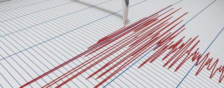 Има затрупани хора под отломките на сгради, срутили се при силното земетресение в югозападния турски окръг Денизли