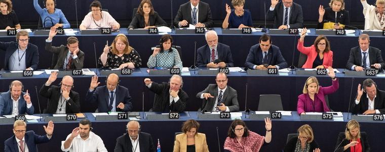 На транспортна комисия: 2/3 от евродепутатите срещу България за пакет „Мобилност”