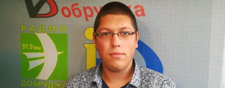 Младият Деян Дженков ще ръководи школа по акордеон в НЧ „Добрич – 2017”