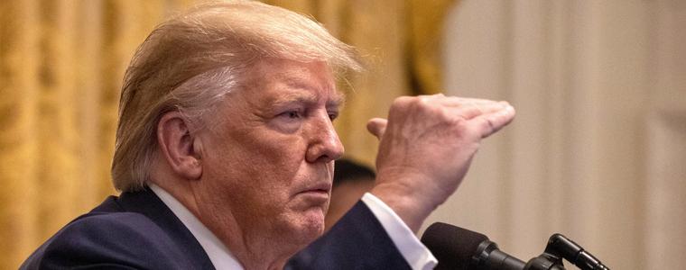 Тръмп ограничи влизането на имигранти без медицинска застраховка