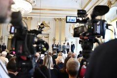 Присъдиха Нобелова награда за литература за 2018 и 2019