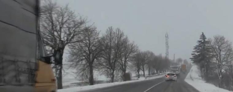 Няма нов изпълнител на зимното поддържане на пътищата в областта заради жалба 
