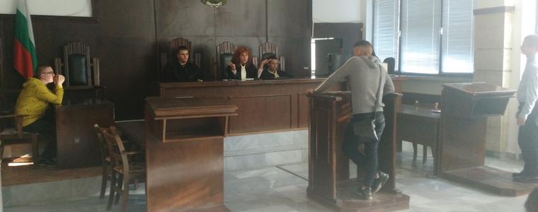 Окръжният съд посрещна десетокласници от Добрич за първите им уроци на правна тематика