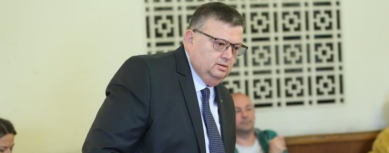 Парламентът избра Цацаров за председател на КПКОНПИ