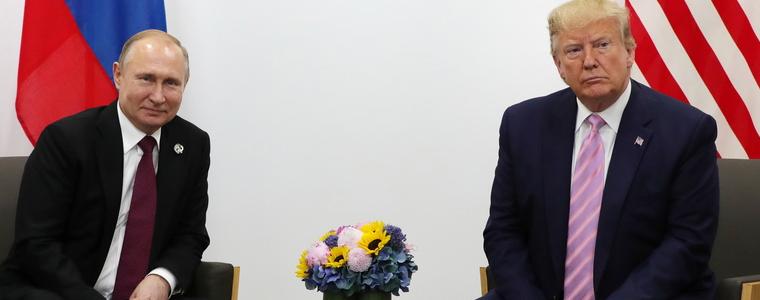 Путин честити на Тръмп новата година и го покани в Москва