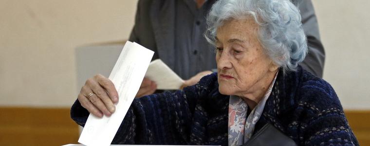 Хърватия избира президент на балотажа днес