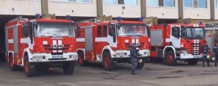 Пожар в къща по ул. „Славянска” в Добрич са гасили огнеборците