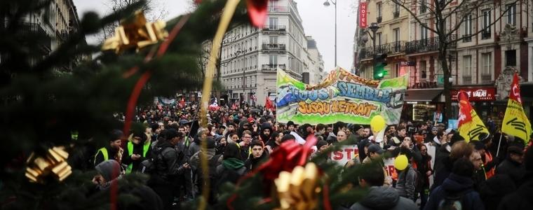 Привърженици на стачките във Франция подкрепили протестите с над 3 млн. евро