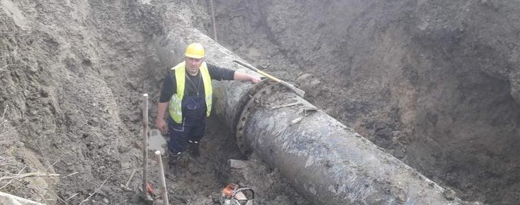 Ремонтират авариралия водопровод в Свищов