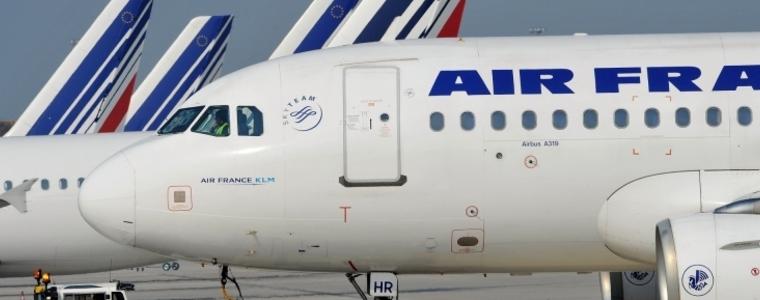 Air France поставя 45 000 души като "частично безработни"  