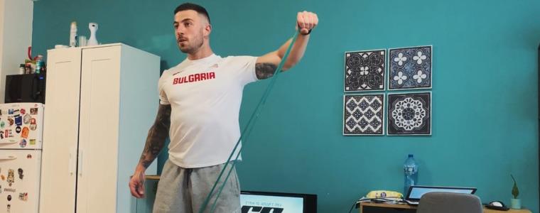 Георги Ганчев показва в клипове как да тренираме в домашни условия (ВИДЕО)