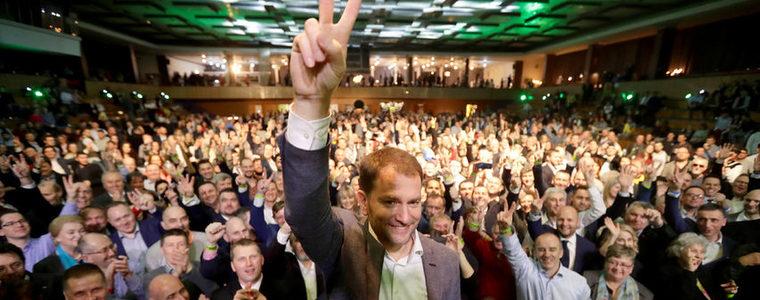 Опозицията в Словакия триумфира на изборите